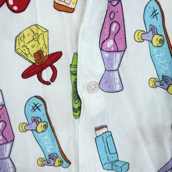 Salem 7 Sticker Short Sleeve Button Up Shirt Men's Small Y2K Skater Indiecore - Picture 5 of 13